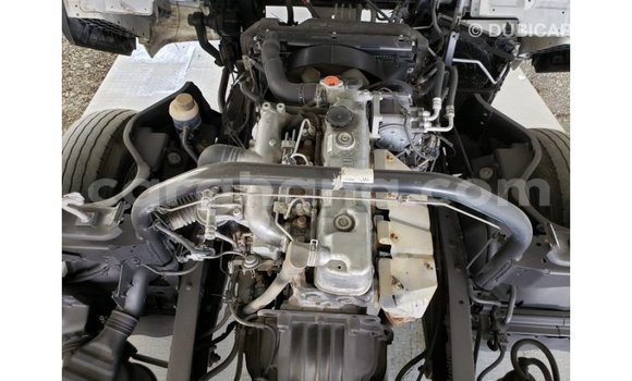 Sayi Imported Mitsubishi Carisma Blue Mota in Import - Dubai a Ashanti Sayi Imported Mitsubishi Carisma Blue Mota in Import - Dubai a Ashanti