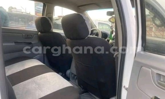 Buy Used Toyota Hilux White Car in Sekondi–Takoradi Metropolitan in Western Buy Used Toyota Hilux White Car in Sekondi–Takoradi Metropolitan in Western