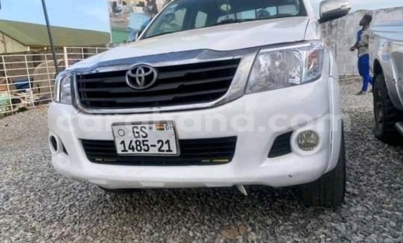 Buy Used Toyota Hilux White Car in Sekondi–Takoradi Metropolitan in Western Buy Used Toyota Hilux White Car in Sekondi–Takoradi Metropolitan in Western