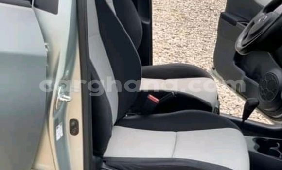 Buy Used Toyota Vitz Beige Car in Sekondi–Takoradi Metropolitan in Western Buy Used Toyota Vitz Beige Car in Sekondi–Takoradi Metropolitan in Western