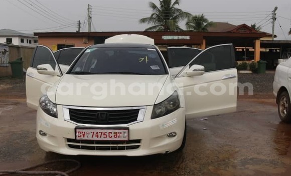 Buy Used Honda Accord White Car in Accra in Greater Accra Buy Used Honda Accord White Car in Accra in Greater Accra