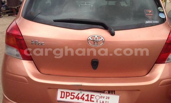 Ra Àlòkù Toyota Vitz Brown Ọkọ̀ in Sekondi–Takoradi Metropolitan ni Oorun