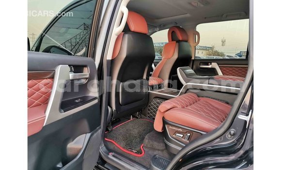 Ra Imported Toyota Land Cruiser Black Ọkọ̀ in Import - Dubai ni Ashanti Ra Imported Toyota Land Cruiser Black Ọkọ̀ in Import - Dubai ni Ashanti