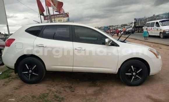 Buy Used Nissan Rogue White Car in Accra in Greater Accra Buy Used Nissan Rogue White Car in Accra in Greater Accra