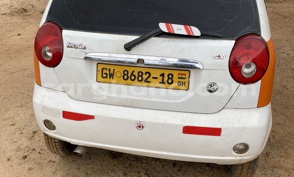 Buy Used Toyota Matrix White Car in Accra in Greater Accra Buy Used Toyota Matrix White Car in Accra in Greater Accra