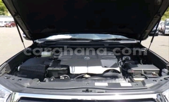 Ra Àlòkù Toyota Land Cruiser Black Ọkọ̀ in Accra ni Greater Accra Ra Àlòkù Toyota Land Cruiser Black Ọkọ̀ in Accra ni Greater Accra
