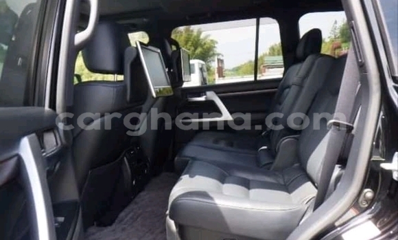Ra Àlòkù Toyota Land Cruiser Black Ọkọ̀ in Accra ni Greater Accra Ra Àlòkù Toyota Land Cruiser Black Ọkọ̀ in Accra ni Greater Accra