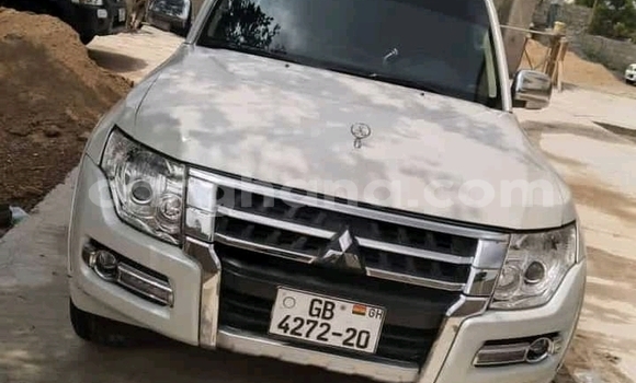 Ra Àlòkù Mitsubishi Pajero Miiran Ọkọ̀ in Accra ni Greater Accra Ra Àlòkù Mitsubishi Pajero Miiran Ọkọ̀ in Accra ni Greater Accra