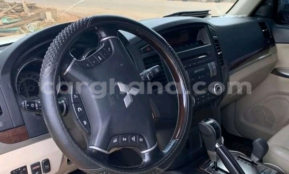 Ra Àlòkù Mitsubishi Pajero Miiran Ọkọ̀ in Accra ni Greater Accra Ra Àlòkù Mitsubishi Pajero Miiran Ọkọ̀ in Accra ni Greater Accra