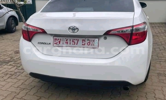 Buy Used Toyota Corolla White Car in Accra in Greater Accra Buy Used Toyota Corolla White Car in Accra in Greater Accra