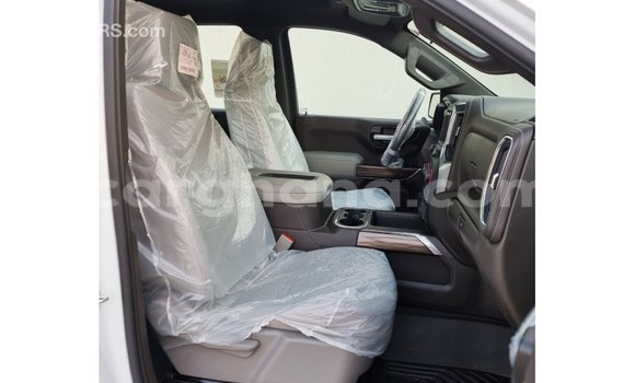 Buy Import Chevrolet Silverado White Car in Import - Dubai in Ashanti Buy Import Chevrolet Silverado White Car in Import - Dubai in Ashanti