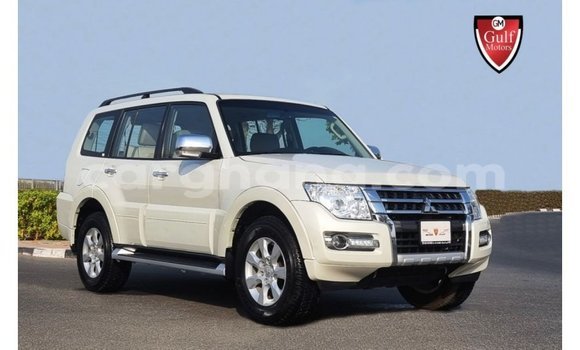 Ra Imported Mitsubishi Pajero funfun Ọkọ̀ in Import - Dubai ni Ashanti Ra Imported Mitsubishi Pajero funfun Ọkọ̀ in Import - Dubai ni Ashanti