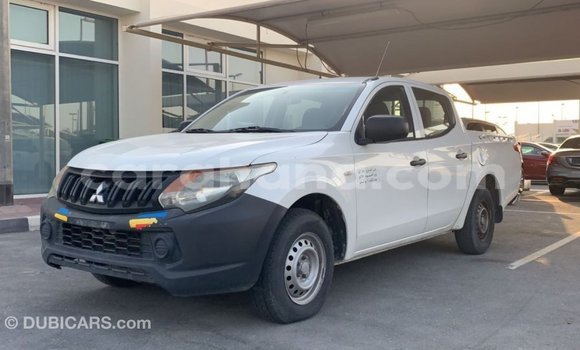 Buy Import Mitsubishi L200 White Car in Import - Dubai in Ashanti Buy Import Mitsubishi L200 White Car in Import - Dubai in Ashanti