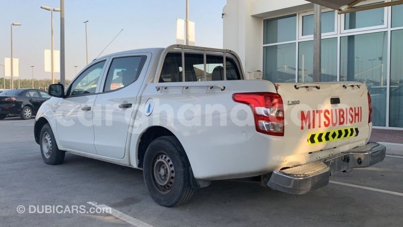 Big with watermark mitsubishi l200 ashanti import dubai 34625