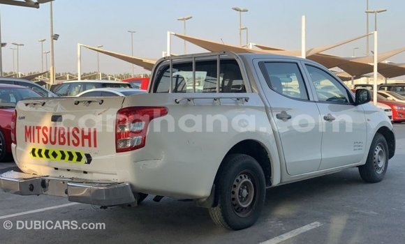 Buy Import Mitsubishi L200 White Car in Import - Dubai in Ashanti Buy Import Mitsubishi L200 White Car in Import - Dubai in Ashanti