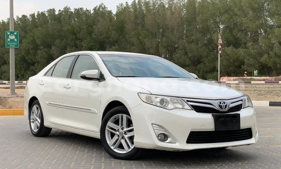 Buy Import Toyota Camry White Car in Import - Dubai in Ashanti Buy Import Toyota Camry White Car in Import - Dubai in Ashanti