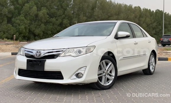 Buy Import Toyota Camry White Car in Import - Dubai in Ashanti Buy Import Toyota Camry White Car in Import - Dubai in Ashanti