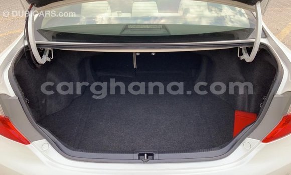 Buy Import Toyota Camry White Car in Import - Dubai in Ashanti Buy Import Toyota Camry White Car in Import - Dubai in Ashanti