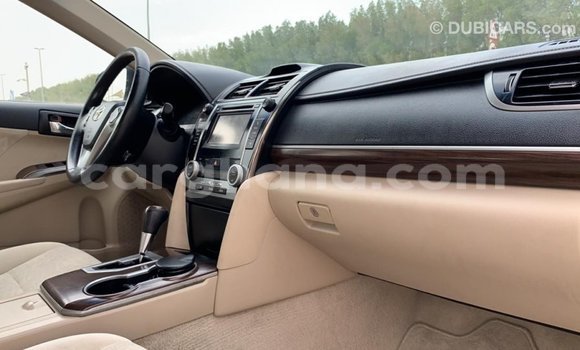 Buy Import Toyota Camry White Car in Import - Dubai in Ashanti Buy Import Toyota Camry White Car in Import - Dubai in Ashanti