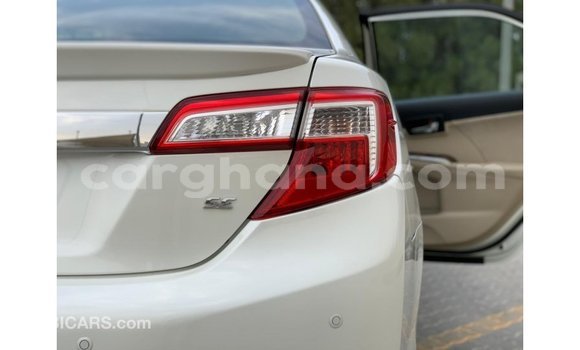 Buy Import Toyota Camry White Car in Import - Dubai in Ashanti Buy Import Toyota Camry White Car in Import - Dubai in Ashanti