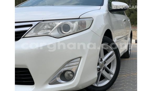 Buy Import Toyota Camry White Car in Import - Dubai in Ashanti Buy Import Toyota Camry White Car in Import - Dubai in Ashanti