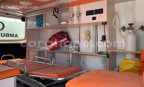 Sayi Imported Nissan Urvan White Mota in Import - Dubai a Ashanti Sayi Imported Nissan Urvan White Mota in Import - Dubai a Ashanti