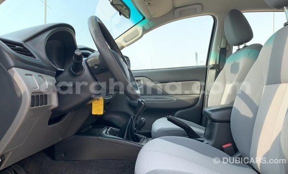 Sayi Imported Mitsubishi L200 White Mota in Import - Dubai a Ashanti Sayi Imported Mitsubishi L200 White Mota in Import - Dubai a Ashanti