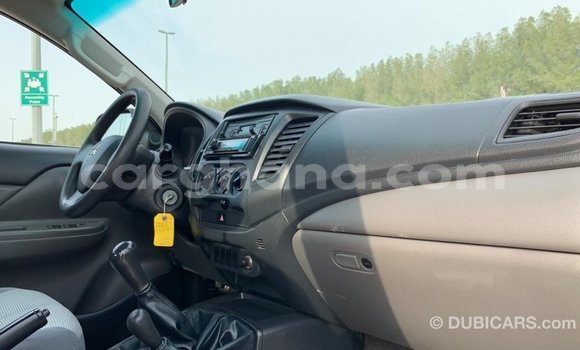 Sayi Imported Mitsubishi L200 White Mota in Import - Dubai a Ashanti Sayi Imported Mitsubishi L200 White Mota in Import - Dubai a Ashanti