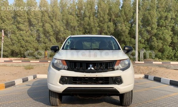 Ra Imported Mitsubishi L200 funfun Ọkọ̀ in Import - Dubai ni Ashanti Ra Imported Mitsubishi L200 funfun Ọkọ̀ in Import - Dubai ni Ashanti
