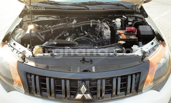 Ra Imported Mitsubishi L200 funfun Ọkọ̀ in Import - Dubai ni Ashanti Ra Imported Mitsubishi L200 funfun Ọkọ̀ in Import - Dubai ni Ashanti