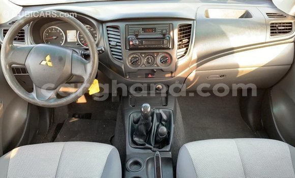 Ra Imported Mitsubishi L200 funfun Ọkọ̀ in Import - Dubai ni Ashanti Ra Imported Mitsubishi L200 funfun Ọkọ̀ in Import - Dubai ni Ashanti