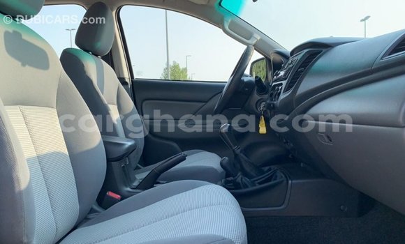 Ra Imported Mitsubishi L200 funfun Ọkọ̀ in Import - Dubai ni Ashanti Ra Imported Mitsubishi L200 funfun Ọkọ̀ in Import - Dubai ni Ashanti