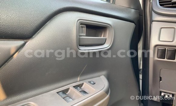 Ra Imported Mitsubishi L200 funfun Ọkọ̀ in Import - Dubai ni Ashanti Ra Imported Mitsubishi L200 funfun Ọkọ̀ in Import - Dubai ni Ashanti