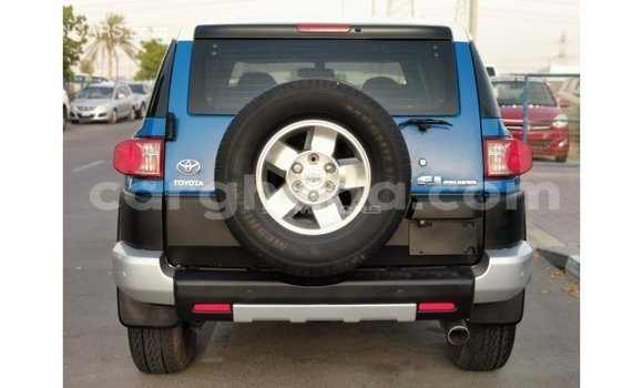 Ra Imported Toyota FJ Cruiser Blue Ọkọ̀ in Import - Dubai ni Ashanti Ra Imported Toyota FJ Cruiser Blue Ọkọ̀ in Import - Dubai ni Ashanti