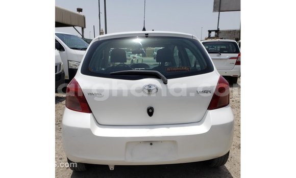 Ra Imported Toyota Yaris funfun Ọkọ̀ in Import - Dubai ni Ashanti Ra Imported Toyota Yaris funfun Ọkọ̀ in Import - Dubai ni Ashanti