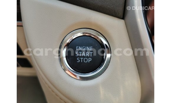 Buy Import Toyota Land Cruiser White Car in Import - Dubai in Ashanti Buy Import Toyota Land Cruiser White Car in Import - Dubai in Ashanti