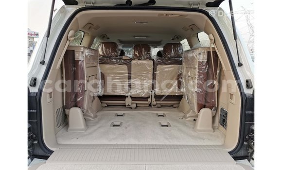 Ra Imported Toyota Land Cruiser funfun Ọkọ̀ in Import - Dubai ni Ashanti Ra Imported Toyota Land Cruiser funfun Ọkọ̀ in Import - Dubai ni Ashanti