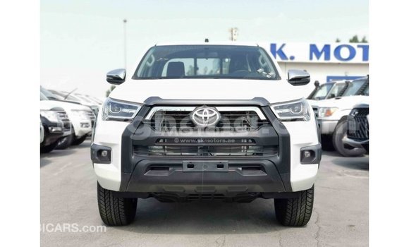 Ra Imported Toyota Hilux funfun Ọkọ̀ in Import - Dubai ni Ashanti Ra Imported Toyota Hilux funfun Ọkọ̀ in Import - Dubai ni Ashanti