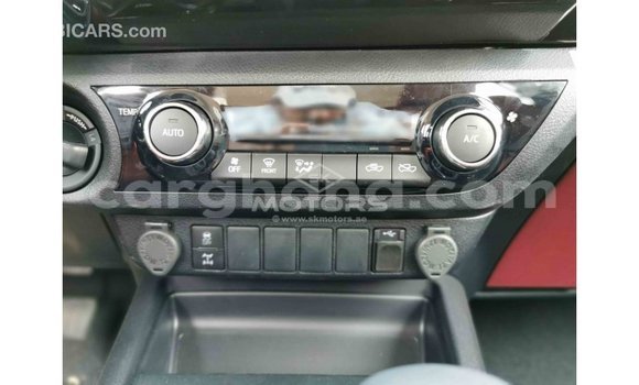 Ra Imported Toyota Hilux funfun Ọkọ̀ in Import - Dubai ni Ashanti Ra Imported Toyota Hilux funfun Ọkọ̀ in Import - Dubai ni Ashanti