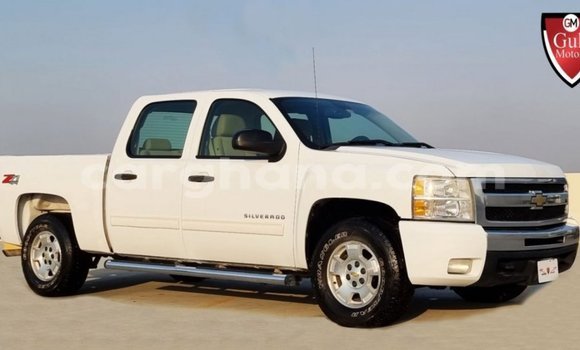 Ra Imported Chevrolet Silverado funfun Ọkọ̀ in Import - Dubai ni Ashanti Ra Imported Chevrolet Silverado funfun Ọkọ̀ in Import - Dubai ni Ashanti