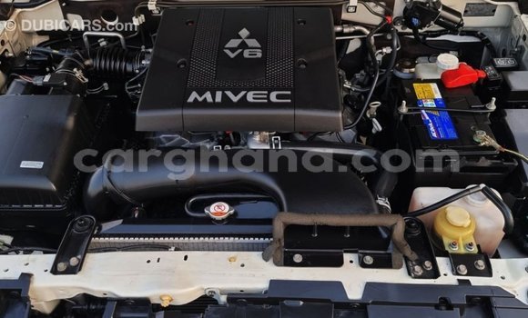 Buy Import Mitsubishi Pajero White Car in Import - Dubai in Ashanti Buy Import Mitsubishi Pajero White Car in Import - Dubai in Ashanti
