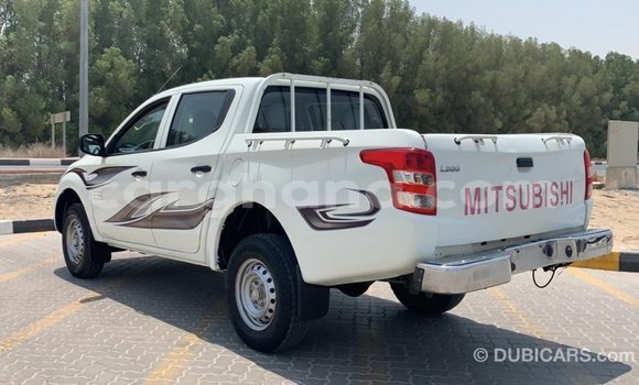 Buy Import Mitsubishi L200 White Car in Import - Dubai in Ashanti Buy Import Mitsubishi L200 White Car in Import - Dubai in Ashanti
