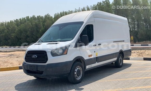 Sayi Imported FORD MUSTANG White Mota in Import - Dubai a Ashanti Sayi Imported FORD MUSTANG White Mota in Import - Dubai a Ashanti