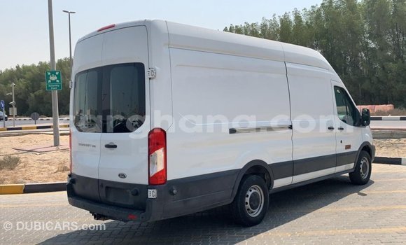 Sayi Imported FORD MUSTANG White Mota in Import - Dubai a Ashanti Sayi Imported FORD MUSTANG White Mota in Import - Dubai a Ashanti