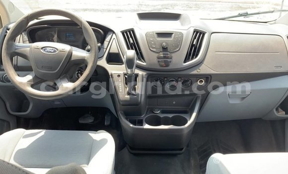 Sayi Imported FORD MUSTANG White Mota in Import - Dubai a Ashanti Sayi Imported FORD MUSTANG White Mota in Import - Dubai a Ashanti