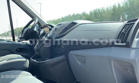 Sayi Imported FORD MUSTANG White Mota in Import - Dubai a Ashanti Sayi Imported FORD MUSTANG White Mota in Import - Dubai a Ashanti