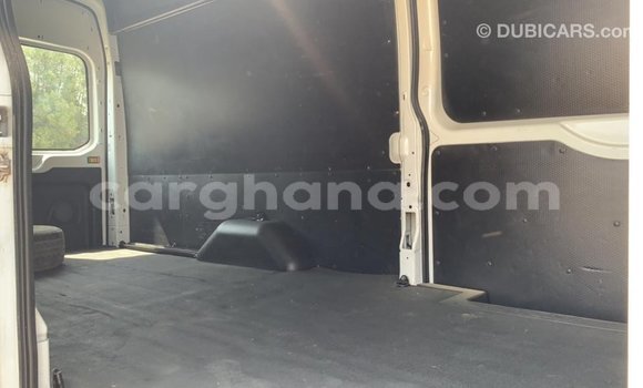 Sayi Imported FORD MUSTANG White Mota in Import - Dubai a Ashanti Sayi Imported FORD MUSTANG White Mota in Import - Dubai a Ashanti