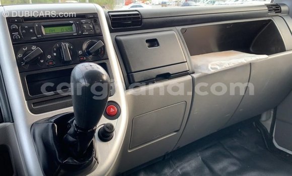 Ra Imported Mitsubishi i funfun Ọkọ̀ in Import - Dubai ni Ashanti Ra Imported Mitsubishi i funfun Ọkọ̀ in Import - Dubai ni Ashanti