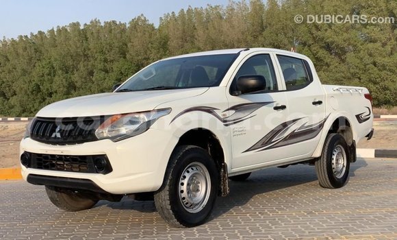 Buy Import Mitsubishi L200 White Car in Import - Dubai in Ashanti Buy Import Mitsubishi L200 White Car in Import - Dubai in Ashanti