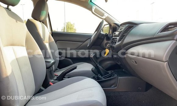 Buy Import Mitsubishi L200 White Car in Import - Dubai in Ashanti Buy Import Mitsubishi L200 White Car in Import - Dubai in Ashanti